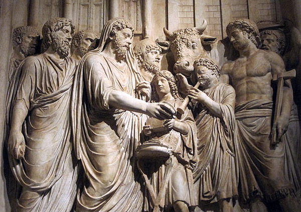 Marcus-Aurelius-relief-offer-aan-Jupiter