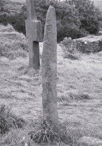 Ierse steen met ogamschrijft